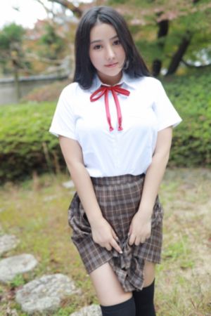 欧美av比比琼斯_1080全集在线观看