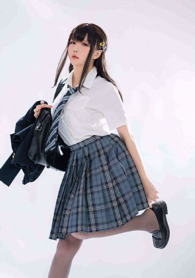 日本av多人_蓝光全集在线观看