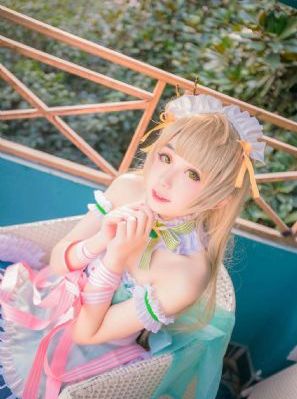 欧美老夫少妻伦理电影_超清全集免费播放
